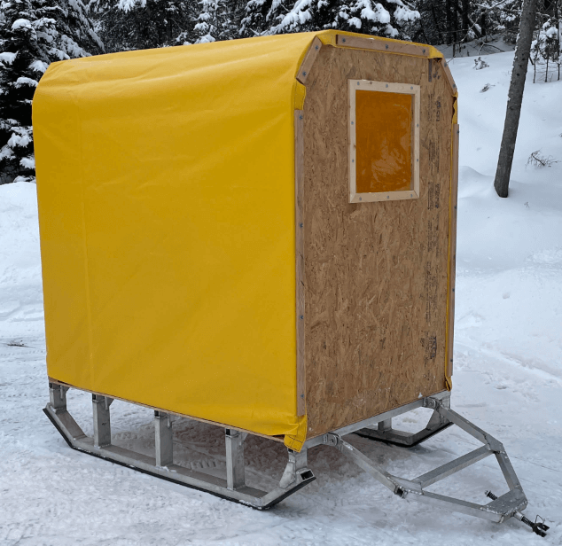 Ice fishing hut